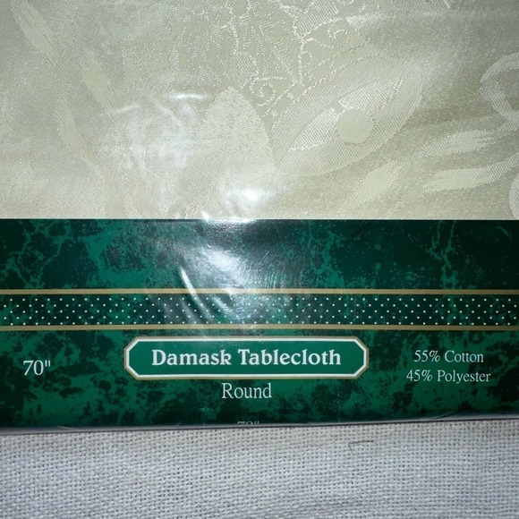 NIP Vintage Damask 70” Round Tablecloth Christmas Bells - Picture 4 of 9